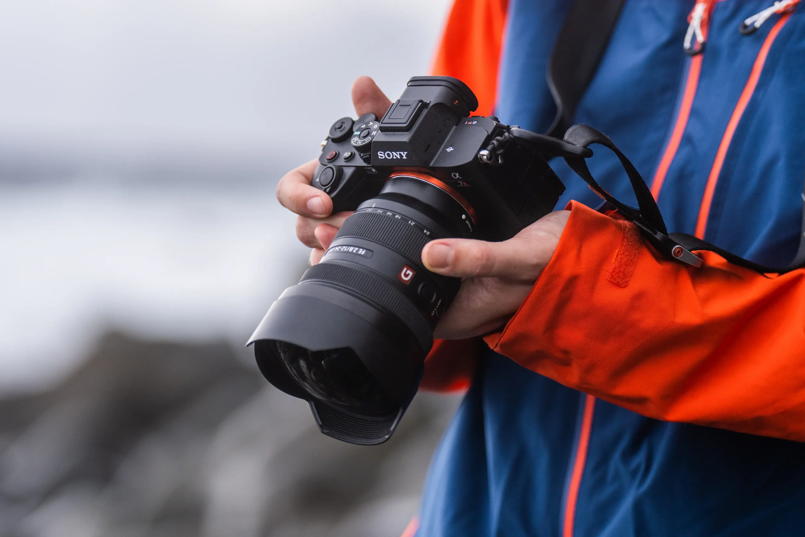 Aparat foto mirrorless SONY A7R5, 61MP, 8K, Wi-Fi, AI procesor, Body, negru - imagine 3